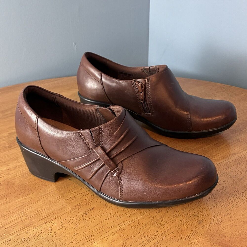 Clarks Women’s Brown Leather Side Zip Heeled Ankle Boot Shoes Size 8M